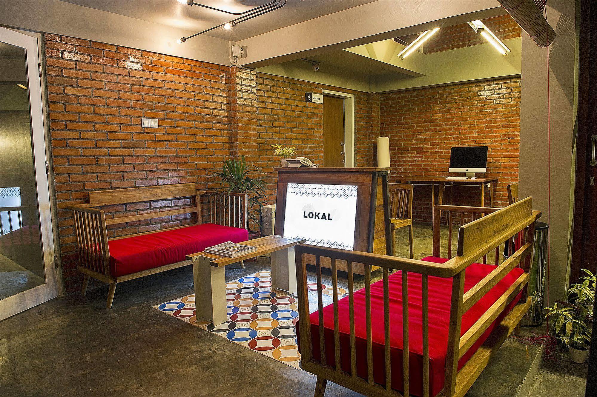 Lokal Hotel & Restaurant Kejayan ภายนอก รูปภาพ