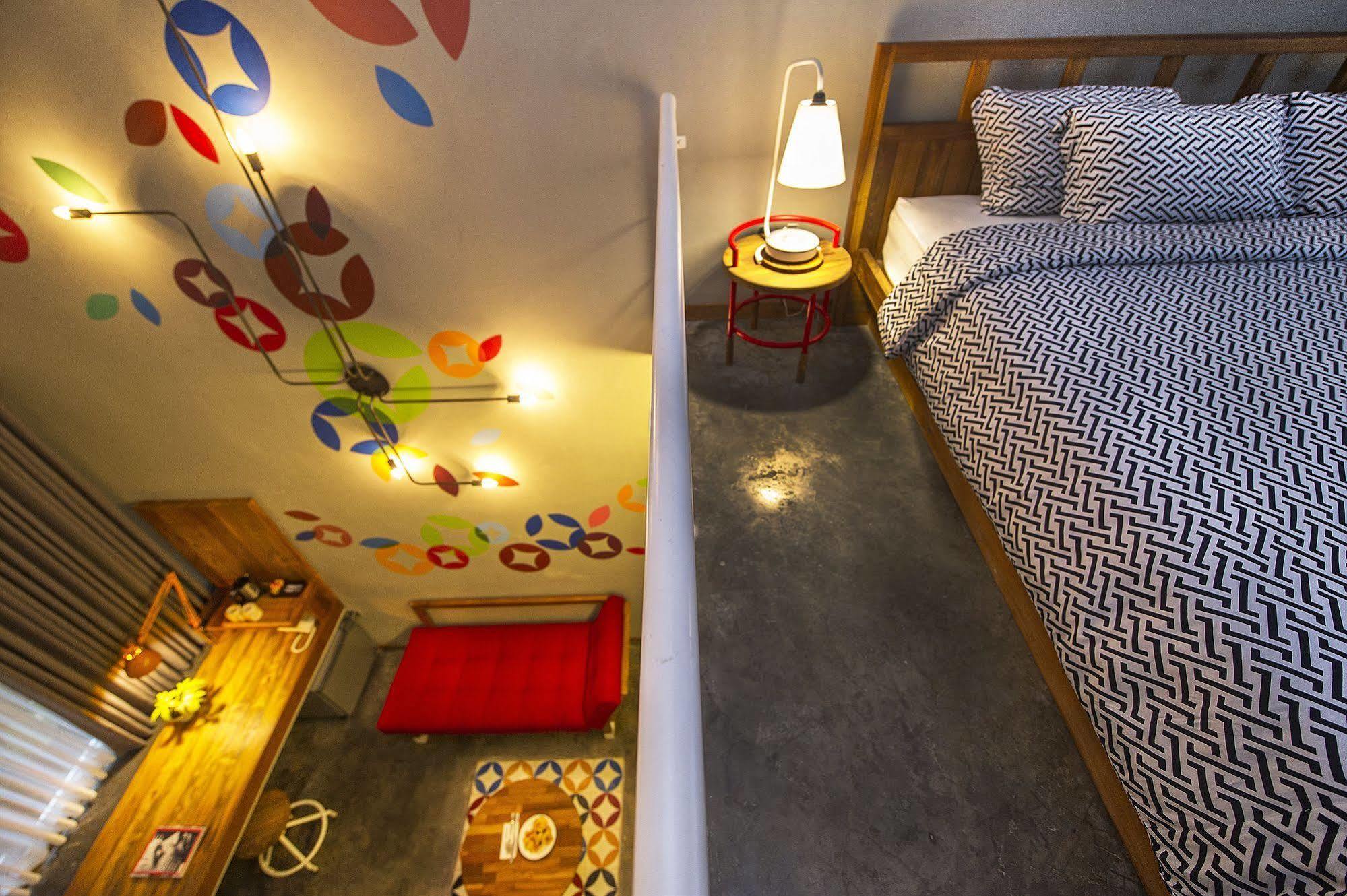 Lokal Hotel & Restaurant Kejayan ภายนอก รูปภาพ