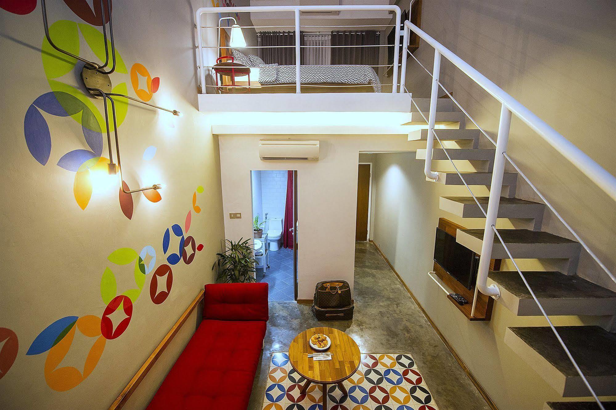 Lokal Hotel & Restaurant Kejayan ภายนอก รูปภาพ